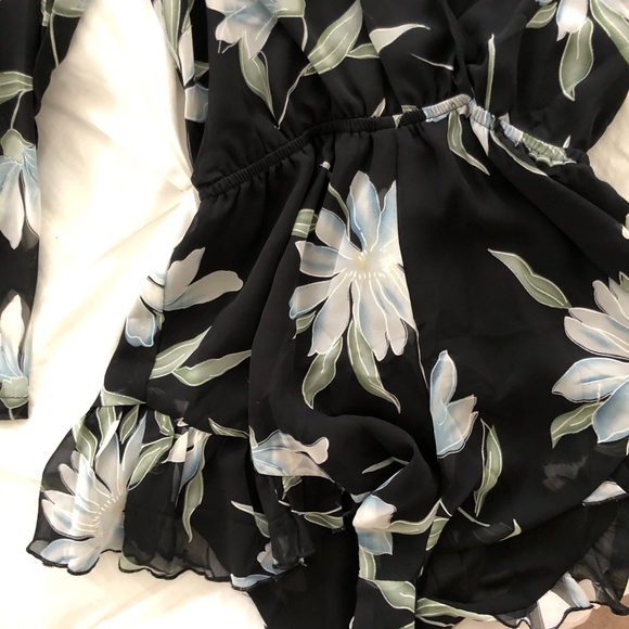 LIONESS ROMPER - Picture 3 of 3